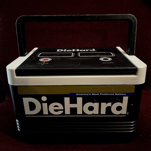 Vintage IGLOO DIE HARD Car Battery Ice Chest 6 Pack Cooler Lunch Box - Picture 7 of 15